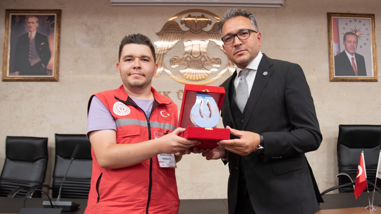 Damla Projesi’nin gönüllü gençleri Selçuk Üniversitesindeydi